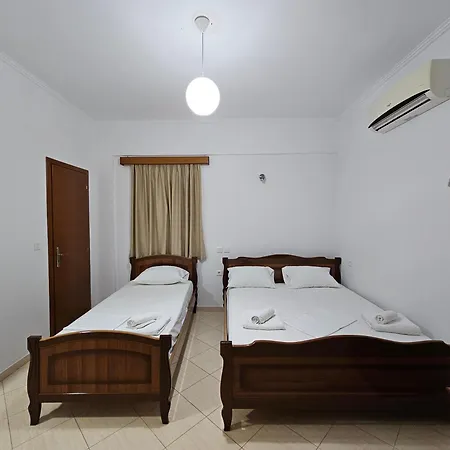 Guest House Bledar Ksamil Exterior photo