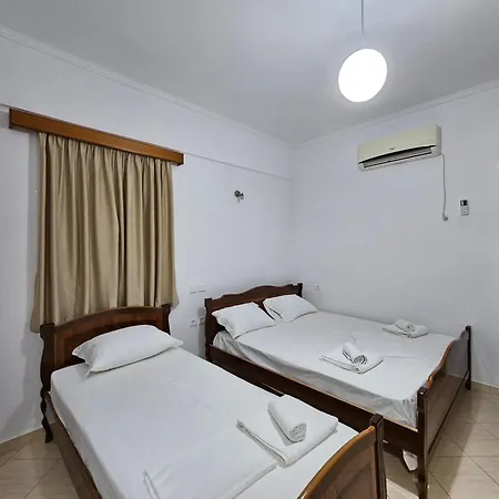 Guest House Bledar Ksamil Exterior photo